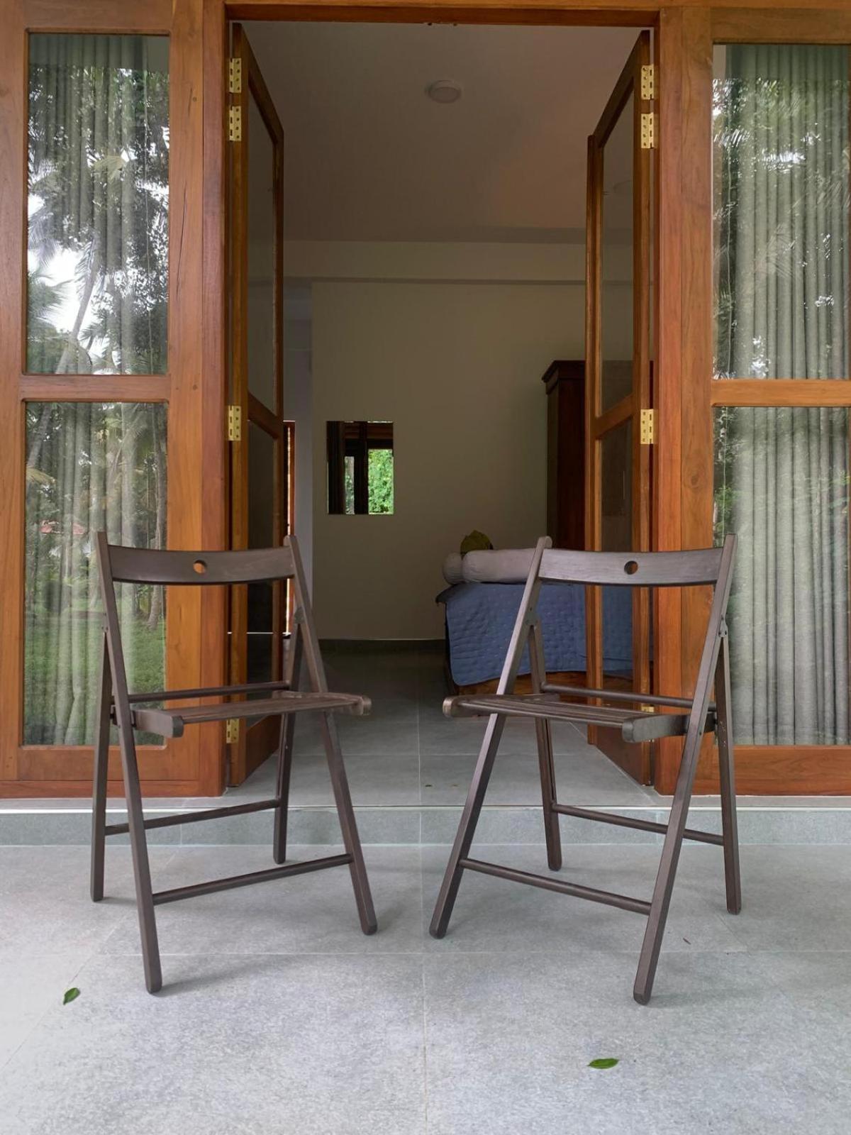 Sebastian Transit Villa With Free Shuttle Service To Airport Kotugoda Ngoại thất bức ảnh